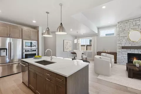 Kitchen - 1318 E Luna St, Newberg, OR 97132 photo 1 of 2