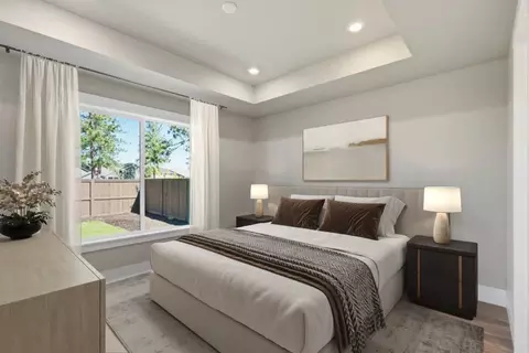 Bedroom - 1318 E Luna St, Newberg, OR 97132 photo 1 of 1