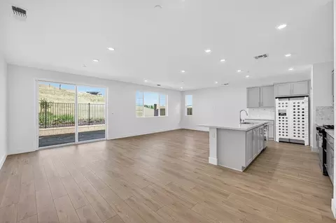 Living - 7339 Forbes Ave, Tracy, CA 95377 photo 3 of 3