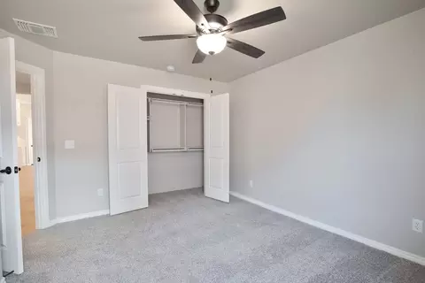 Bedroom - 8701 Stark St, Arcadia, OK 73007 photo 8 of 12