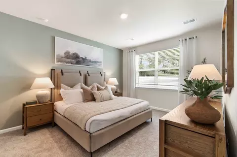 Bedroom - 2084 E Paces Trl, Darlington, SC 29532 photo 4 of 5