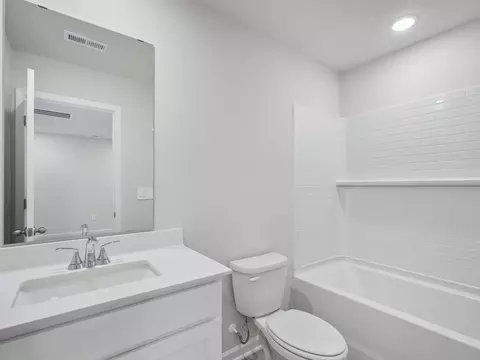 3805 Rosebush Dr, Zebulon, NC 27597