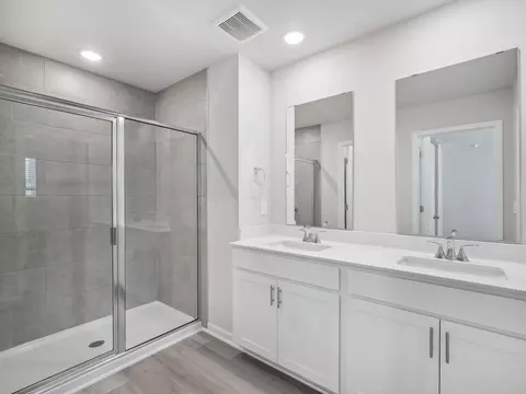 3805 Rosebush Dr, Zebulon, NC 27597