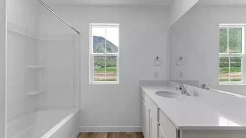 Bath - 2023 E Corriente Dr #340, Salem, UT 84653 photo 3 of 7