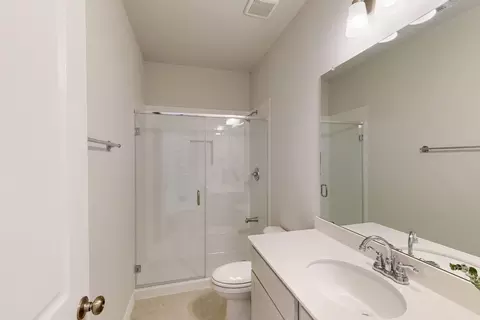 Bath - 2704 Fork Way, Celina, TX 75009 photo 2 of 4