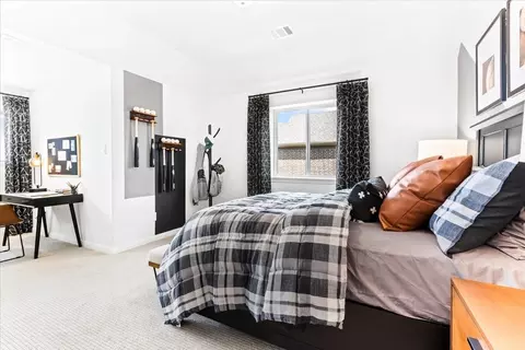 Bedroom - 601 Trinity St, Van Alstyne, TX 75495 photo 1 of 5