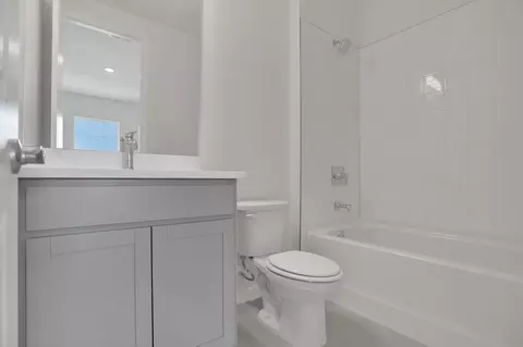 Bath - 7422 Sea Manatee St, Parrish, FL 34219 photo 4 of 6