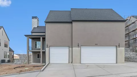 Exterior - 4550 N Horton Way, Draper, UT 84020 photo 4 of 7