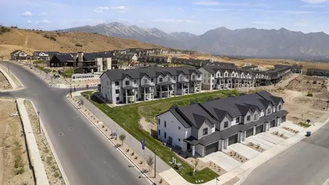 View/Area - 4550 N Horton Way, Draper, UT 84020 photo 6 of 12