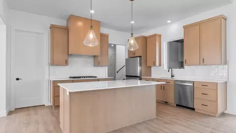 Kitchen - 4550 N Horton Way, Draper, UT 84020 photo 1 of 16