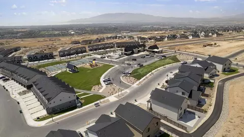 View/Area - 4550 N Horton Way, Draper, UT 84020 photo 11 of 12