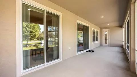 Exterior - 14055 Spring Hill Dr, Spring Hill, FL 34609 photo 14 of 20