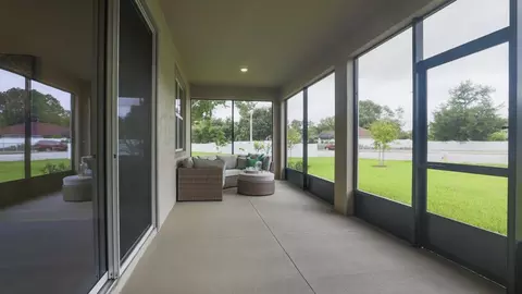 Exterior - 14055 Spring Hill Dr, Spring Hill, FL 34609 photo 11 of 20