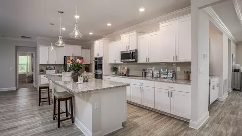 Kitchen - 14055 Spring Hill Dr, Spring Hill, FL 34609 photo 2 of 7