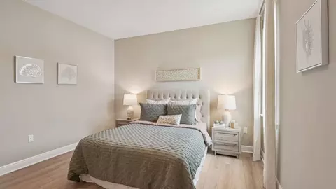 Bedroom - 14055 Spring Hill Dr, Spring Hill, FL 34609 photo 5 of 8