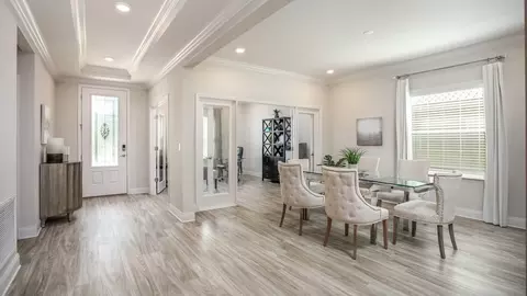 Dining - 14055 Spring Hill Dr, Spring Hill, FL 34609 photo 4 of 5