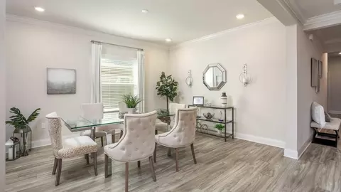 Dining - 14055 Spring Hill Dr, Spring Hill, FL 34609 photo 5 of 5