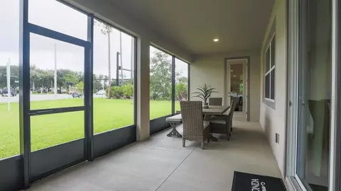 Exterior - 14055 Spring Hill Dr, Spring Hill, FL 34609 photo 10 of 20