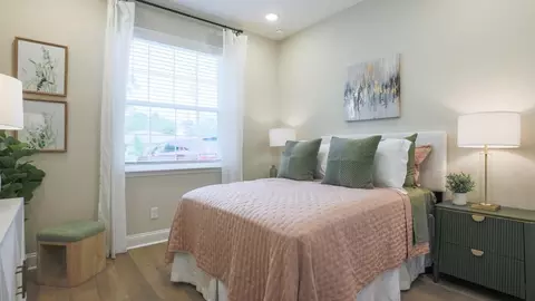 Bedroom - 14055 Spring Hill Dr, Spring Hill, FL 34609 photo 3 of 9