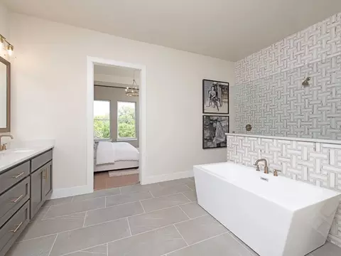 Bath - 2109 Tupelo Trl, Argyle, TX 76226 photo 1 of 6