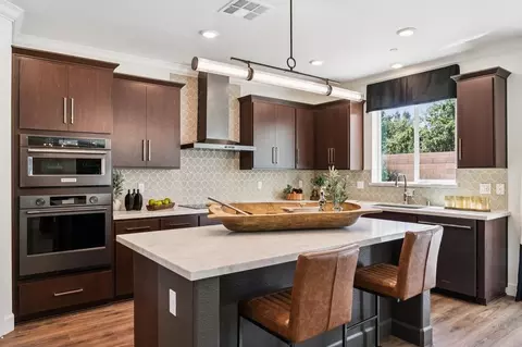 Kitchen - 697 W Cliff St, Oakley, CA 94561 photo 2 of 4
