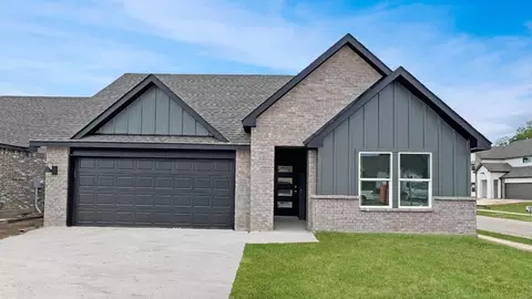 Exterior - 217 Rome Ter, Tuttle, OK 73089 photo 4 of 5