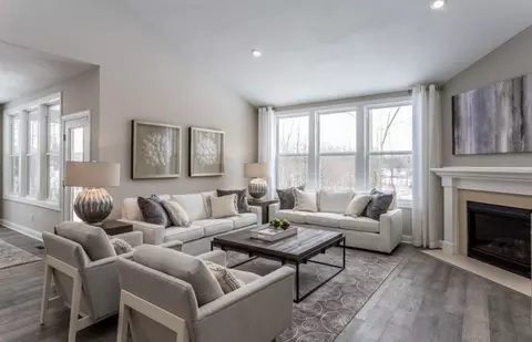 Living - 910 Arthur Trl, Aurora, OH 44202 photo 1 of 3