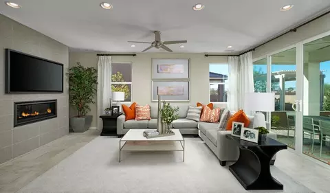Living - 7692 S Enchanted Spring Dr, Tucson, AZ 85757 photo 2 of 4