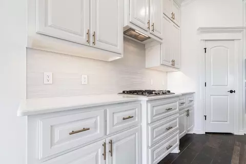 Kitchen - 2800 Heather Hvn, Moore, OK 73160 photo 10 of 18