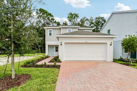 1113 Majesty Palm Cir, Deland, FL 32720