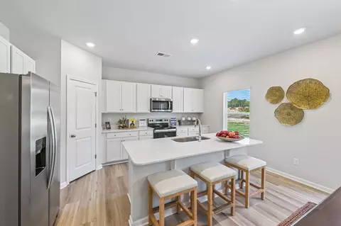 Kitchen - 15 Iris Glen Ct, Smithfield, NC 27577 photo 1 of 5