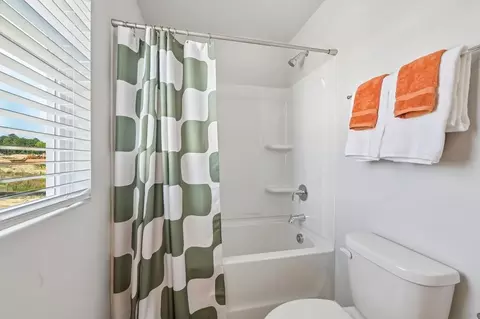 Bath - 15 Iris Glen Ct, Smithfield, NC 27577 photo 4 of 6