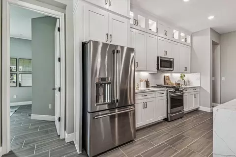 Kitchen - 12420 White Blossom Ct, Parrish, FL 34219 photo 5 of 8