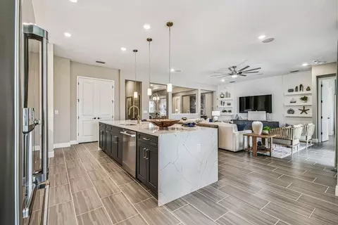 Kitchen - 12420 White Blossom Ct, Parrish, FL 34219 photo 6 of 8