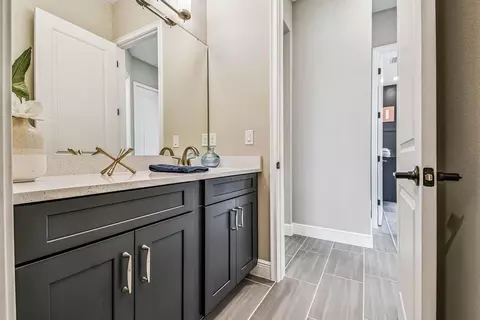 Bath - 12420 White Blossom Ct, Parrish, FL 34219 photo 10 of 12