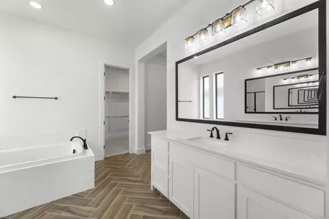 Bath - 2971 Mockingbird Ln, Prosper, TX 75078 photo 3 of 4