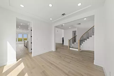 Entry Way - 2971 Mockingbird Ln, Prosper, TX 75078 photo 2 of 4