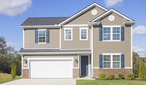 1562 Oak Springs Dr, Columbia, TN 38401