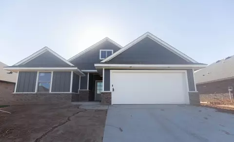 8712 Poppey Pl, Yukon, OK 73099