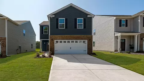2102 10th St SE, Hickory, NC 28602