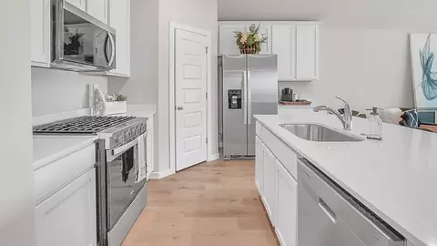 Kitchen - 7255 E 170th Pl S, Bixby, OK 74008 photo 2 of 3