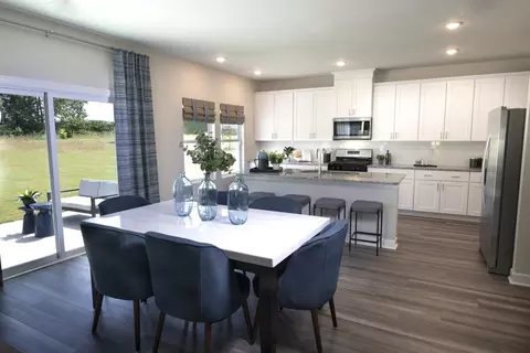 102 Yellowstone Trl, Gray Court, SC 29645