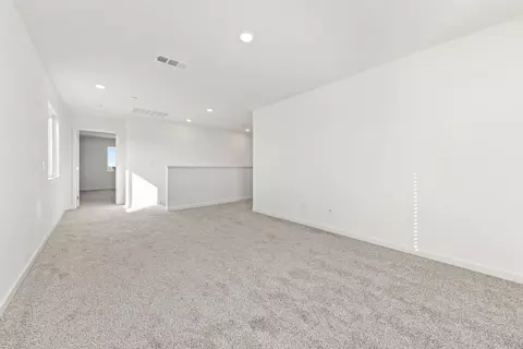 Entry Way - 7729 Avocado Ln, Bakersfield, CA 93313 photo 2 of 2