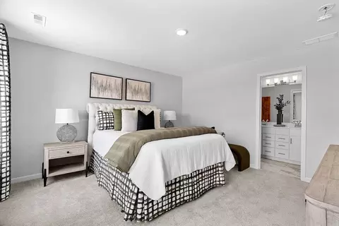 Bedroom - 29519 Walnut Hollow Dr, Wright City, MO 63390 photo 10 of 11