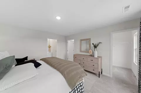 Bedroom - 29519 Walnut Hollow Dr, Wright City, MO 63390 photo 1 of 9