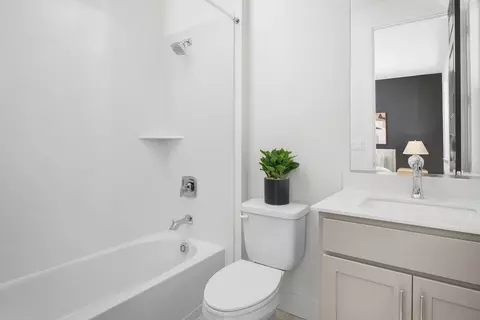 Bath - 2015 Clement Ave, Alameda, CA 94501 photo 1 of 2