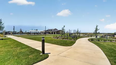 View/Area - 10620 Bloodstone Dr, Crowley, TX 76036 photo 8 of 9