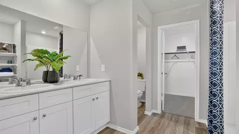 Entry Way - 10620 Bloodstone Dr, Crowley, TX 76036 photo 4 of 4