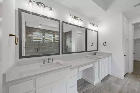 Bath - 1811 Kyle Ct, Prosper, TX 75078 photo 1 of 5