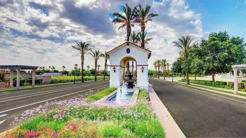 11170 N Via Ravenna Dr, Fresno, CA 93730